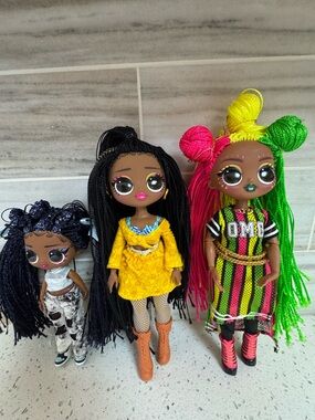 L.O.L. Surprise! Doll Trio with Neon Green, Hot Pink & Yellow Accents